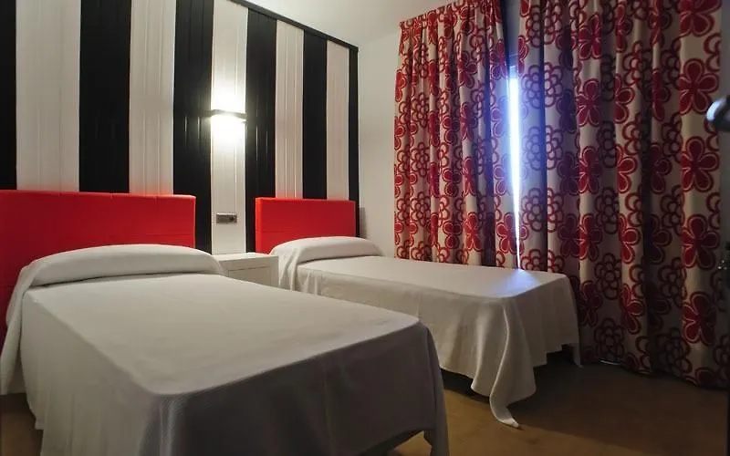 Apartamentos Sallés Beach L'Estartit 3*,  Espagne